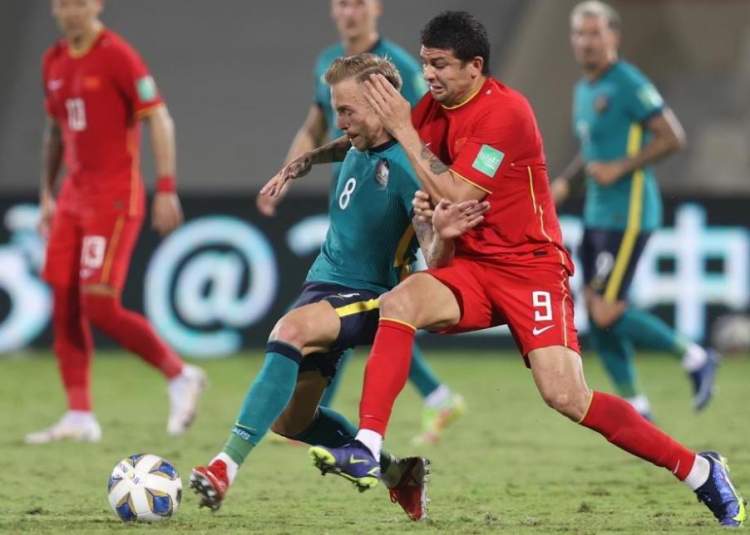 集体开喷萨拉赫：斯洛特称问题在他，卡拉格嘲讽其无国家队成绩