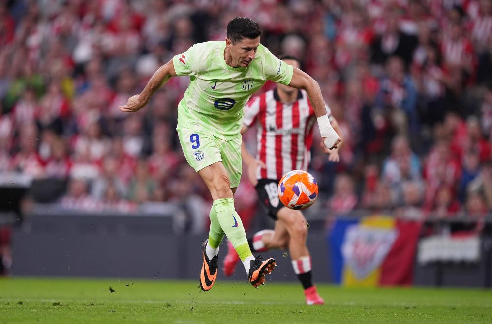 “你不是梅西C罗”！范戴克公开力挺后，萨拉赫仍被狠批