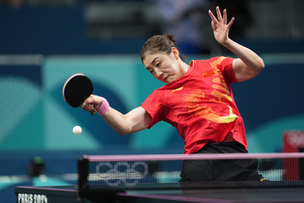 懂球帝2025年10月MVP候选出炉：凯哈姆入围，加布、门德斯在列